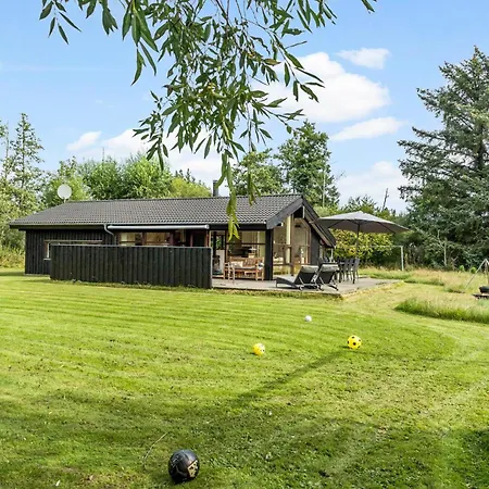 Cozy In With Wifi Holiday home Strandby
