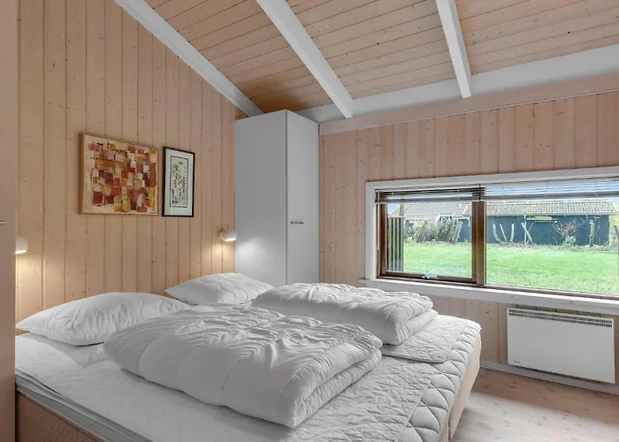 Дом отдыха Cozy In With Wifi Strandby
